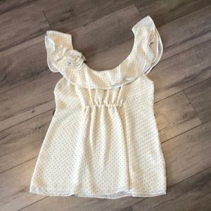 EUC Anthropologie polka dot ruffled rosette top